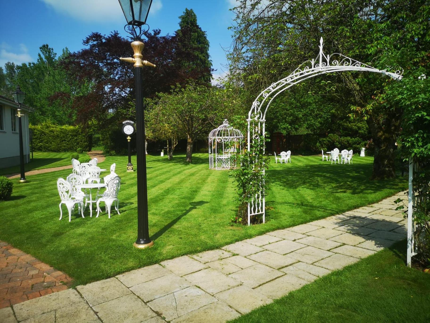 The Popinjay Hotel Larkhall  Exterior photo